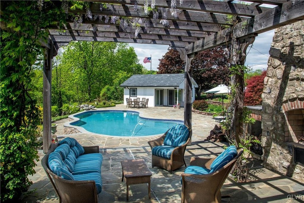 Springfield Twp, Pennsylvania, 18951, United States, 6 Bedrooms Bedrooms, ,4.5 BathroomsBathrooms,Residential,Forsale,2003974