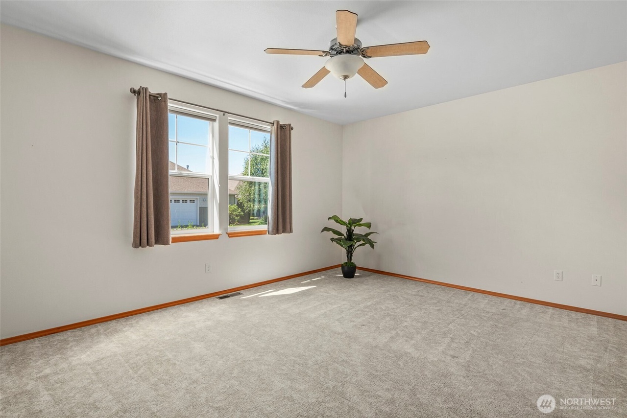 Oak Harbor, Washington, 98277, United States, 2 Bedrooms Bedrooms, ,2 BathroomsBathrooms,Residential,Forsale,1904629