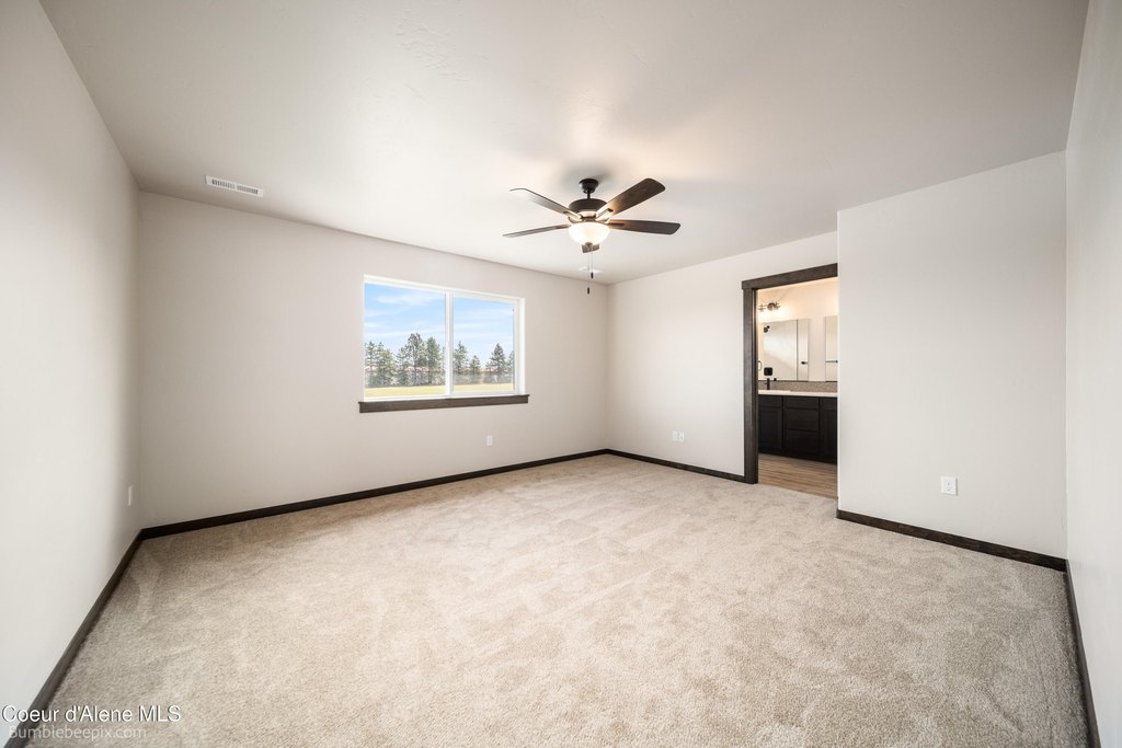 Post Falls, Idaho, 83854, United States, 4 Bedrooms Bedrooms, ,2.5 BathroomsBathrooms,Residential,Forsale,1984590