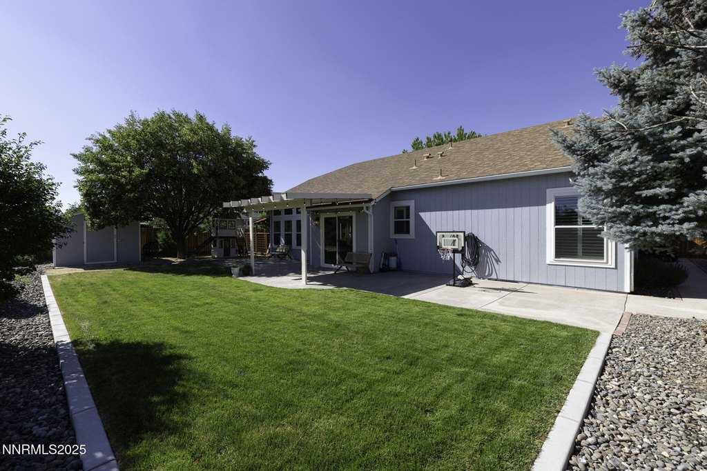 Sparks, Nevada, 89436, United States, 3 Bedrooms Bedrooms, ,2 BathroomsBathrooms,Residential,Forsale,1910316