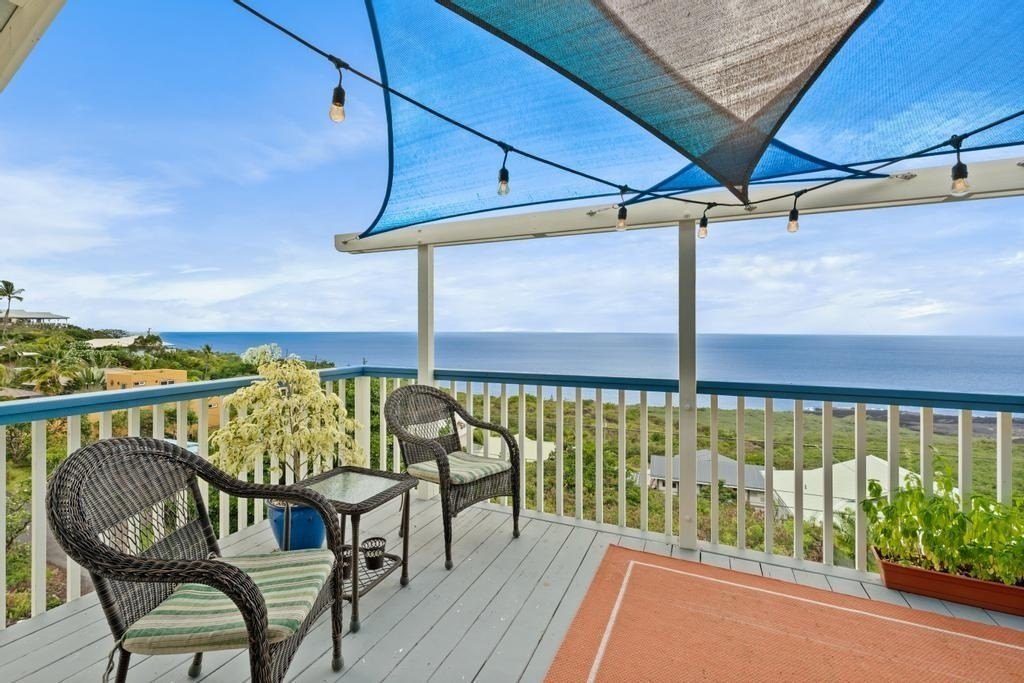 Captain Cook, Hawaii, 96704, United States, 2 Bedrooms Bedrooms, ,1 BathroomBathrooms,Residential,Forsale,2004012