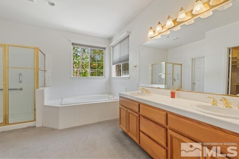 Reno, Nevada, 89502, United States, 4 Bedrooms Bedrooms, ,2 BathroomsBathrooms,Residential,Forsale,1888867