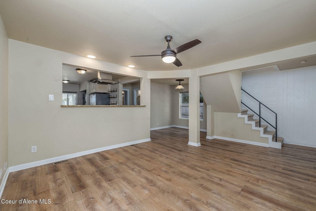 Coeur d'Alene, Idaho, 83814, United States, 3 Bedrooms Bedrooms, ,2.5 BathroomsBathrooms,Residential,Forsale,1913897