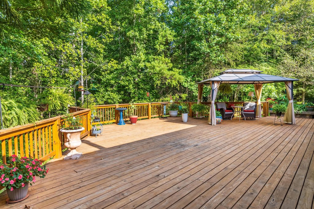 McDonald, Tennessee, 37353, United States, 4 Bedrooms Bedrooms, ,4 BathroomsBathrooms,Residential,Forsale,1922185