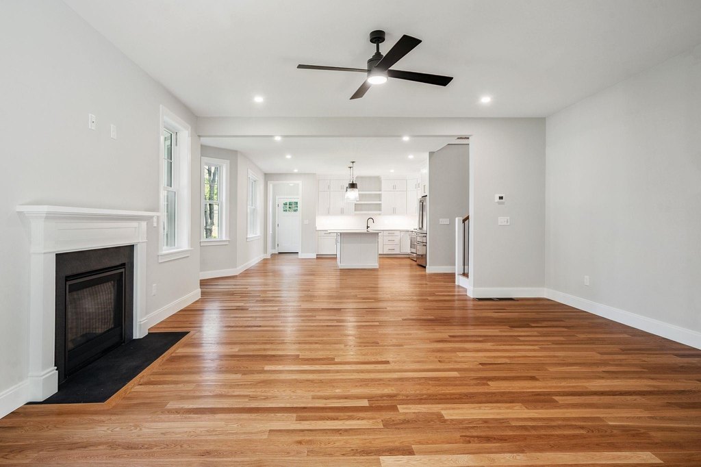 Hampton, New Hampshire, 03842, United States, 4 Bedrooms Bedrooms, ,3.5 BathroomsBathrooms,Residential,Forsale,2002372