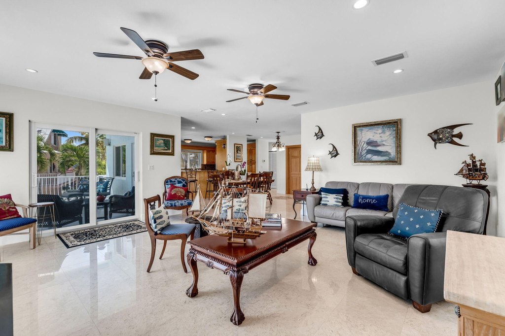 Key Largo, Florida, 33037, United States, 4 Bedrooms Bedrooms, ,3 BathroomsBathrooms,Residential,Forsale,1944412
