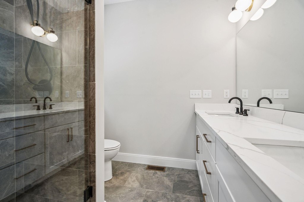 Hampton, New Hampshire, 03842, United States, 4 Bedrooms Bedrooms, ,3.5 BathroomsBathrooms,Residential,Forsale,2002372