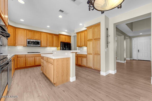 Reno, Nevada, 89512, United States, 5 Bedrooms Bedrooms, ,3 BathroomsBathrooms,Residential,Forsale,1910310