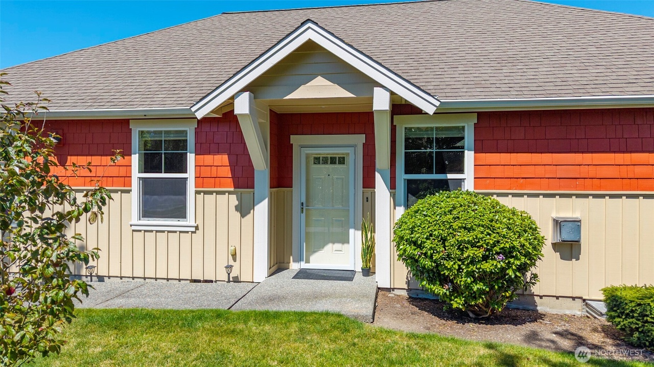 Oak Harbor, Washington, 98277, United States, 2 Bedrooms Bedrooms, ,2 BathroomsBathrooms,Residential,Forsale,1904629
