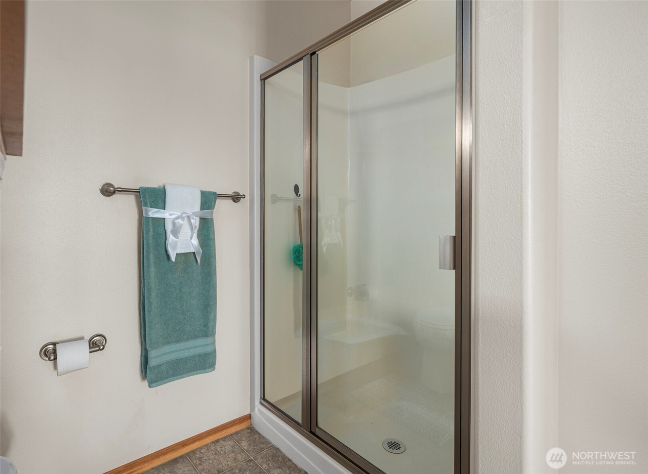 Oak Harbor, Washington, 98277, United States, 2 Bedrooms Bedrooms, ,2 BathroomsBathrooms,Residential,Forsale,1904629