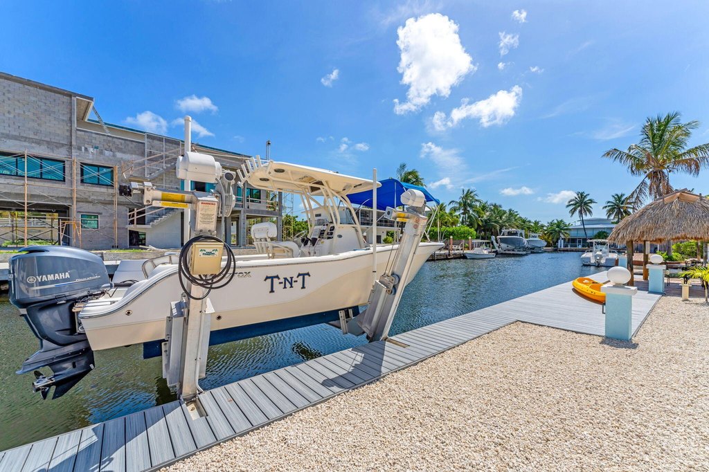 Key Largo, Florida, 33037, United States, 4 Bedrooms Bedrooms, ,3 BathroomsBathrooms,Residential,Forsale,1944412