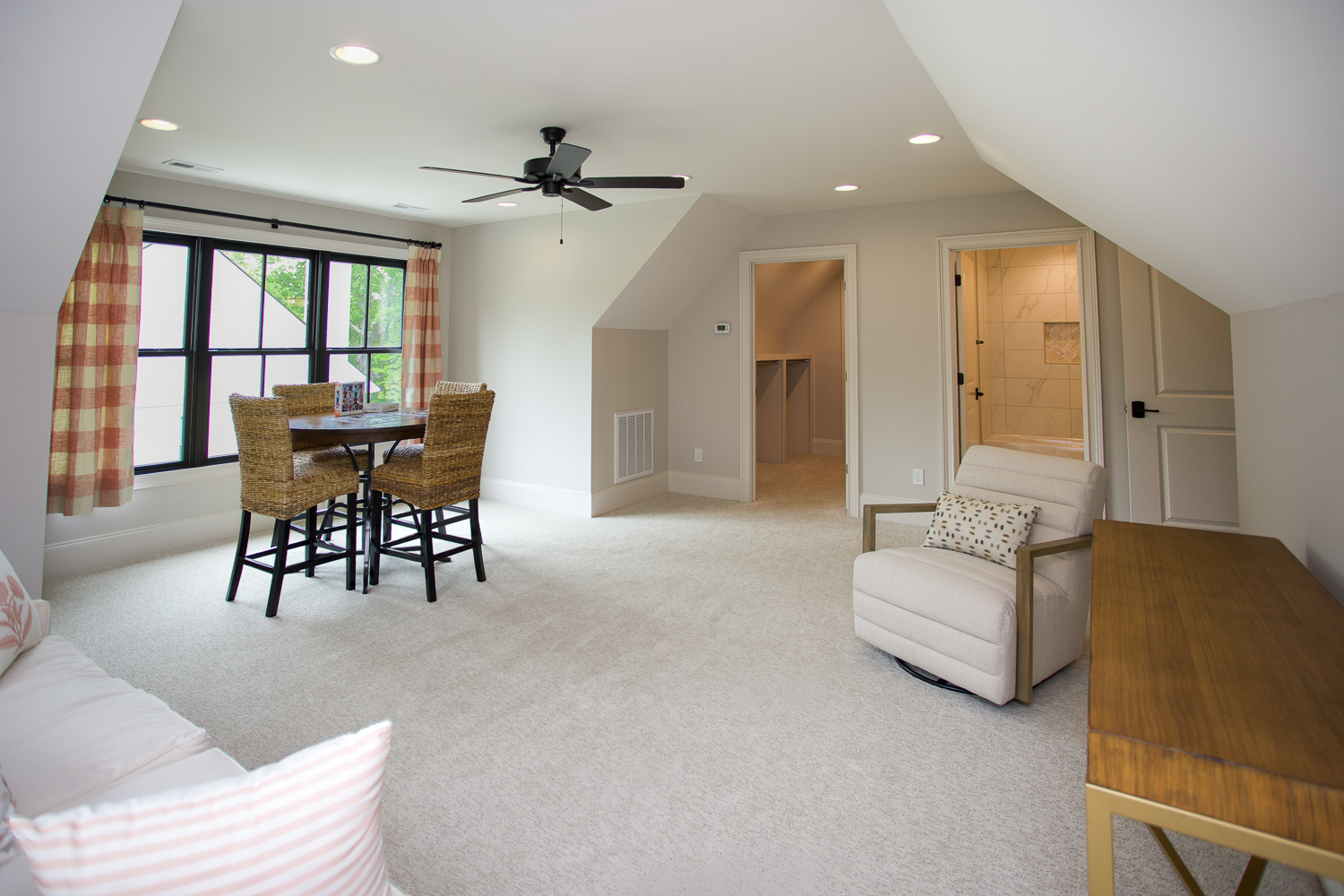 Fairfield Glade, Tennessee, 38558, United States, 4 Bedrooms Bedrooms, ,3 BathroomsBathrooms,Residential,Forsale,1907882