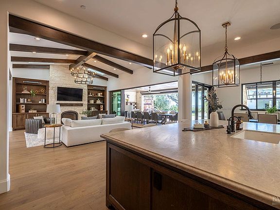Santa Rosa, California, 95404, United States, 4 Bedrooms Bedrooms, ,6 BathroomsBathrooms,Residential,Forsale,1918981