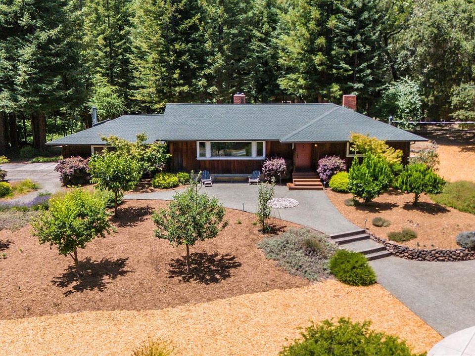 Sebastopol, California, 95472, United States, 5 Bedrooms Bedrooms, ,4 BathroomsBathrooms,Residential,Forsale,1918982
