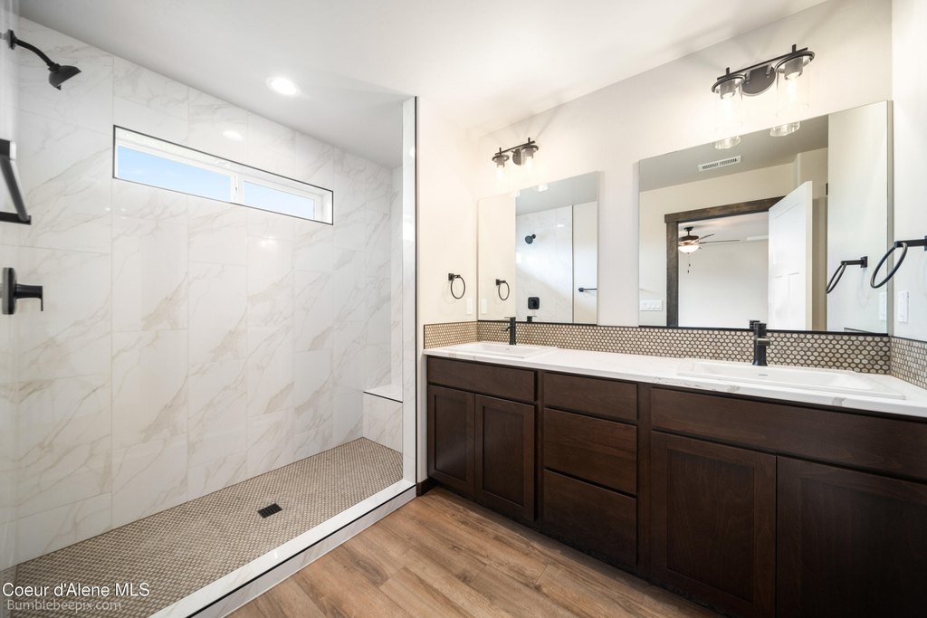 Post Falls, Idaho, 83854, United States, 4 Bedrooms Bedrooms, ,2.5 BathroomsBathrooms,Residential,Forsale,1984590