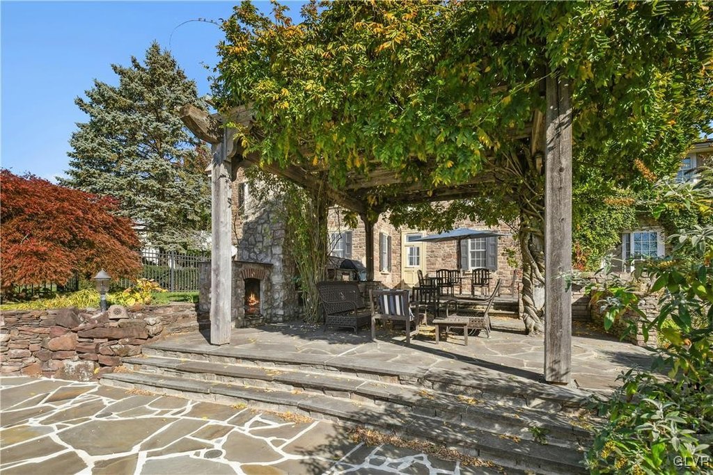 Springfield Twp, Pennsylvania, 18951, United States, 6 Bedrooms Bedrooms, ,4.5 BathroomsBathrooms,Residential,Forsale,2003974