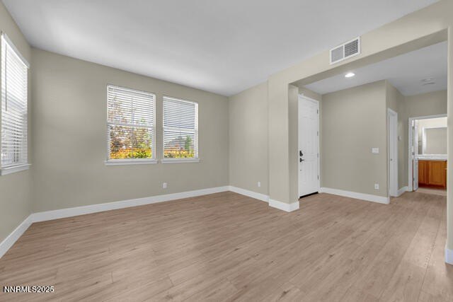 Reno, Nevada, 89512, United States, 5 Bedrooms Bedrooms, ,3 BathroomsBathrooms,Residential,Forsale,1910310