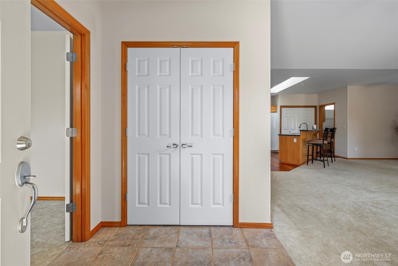 Oak Harbor, Washington, 98277, United States, 2 Bedrooms Bedrooms, ,2 BathroomsBathrooms,Residential,Forsale,1904629
