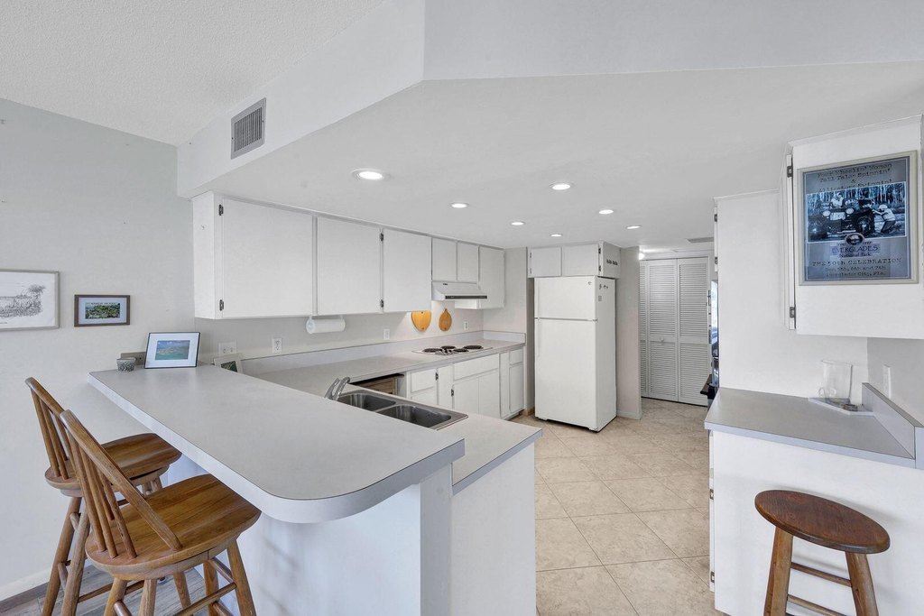 Marco Island, Florida, 34145, United States, 2 Bedrooms Bedrooms, ,2 BathroomsBathrooms,Residential,Forsale,1936194