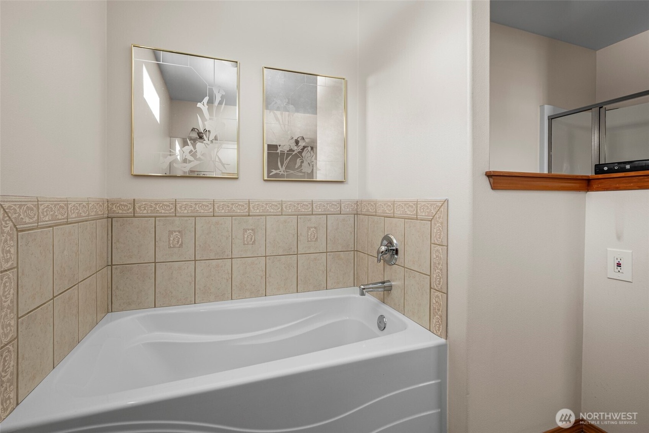 Oak Harbor, Washington, 98277, United States, 2 Bedrooms Bedrooms, ,2 BathroomsBathrooms,Residential,Forsale,1904629