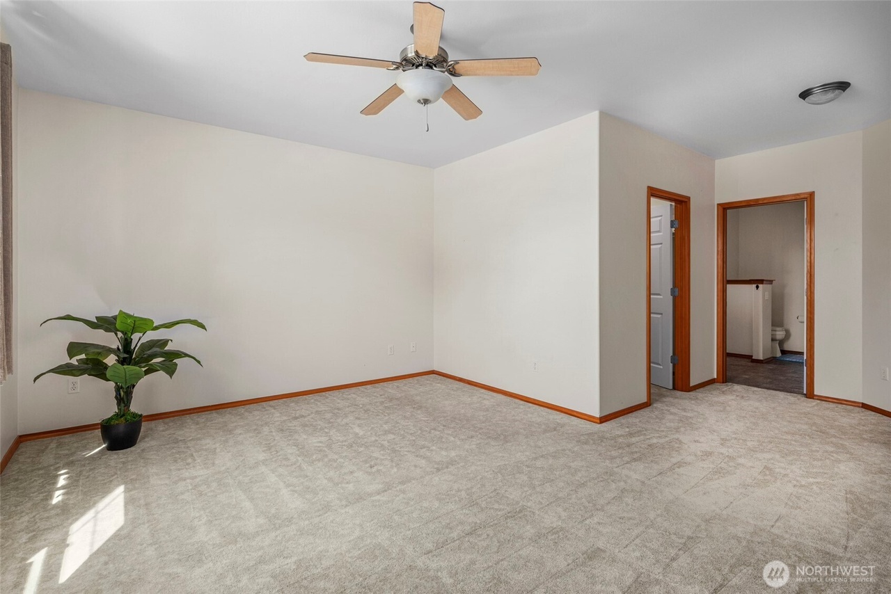 Oak Harbor, Washington, 98277, United States, 2 Bedrooms Bedrooms, ,2 BathroomsBathrooms,Residential,Forsale,1904629