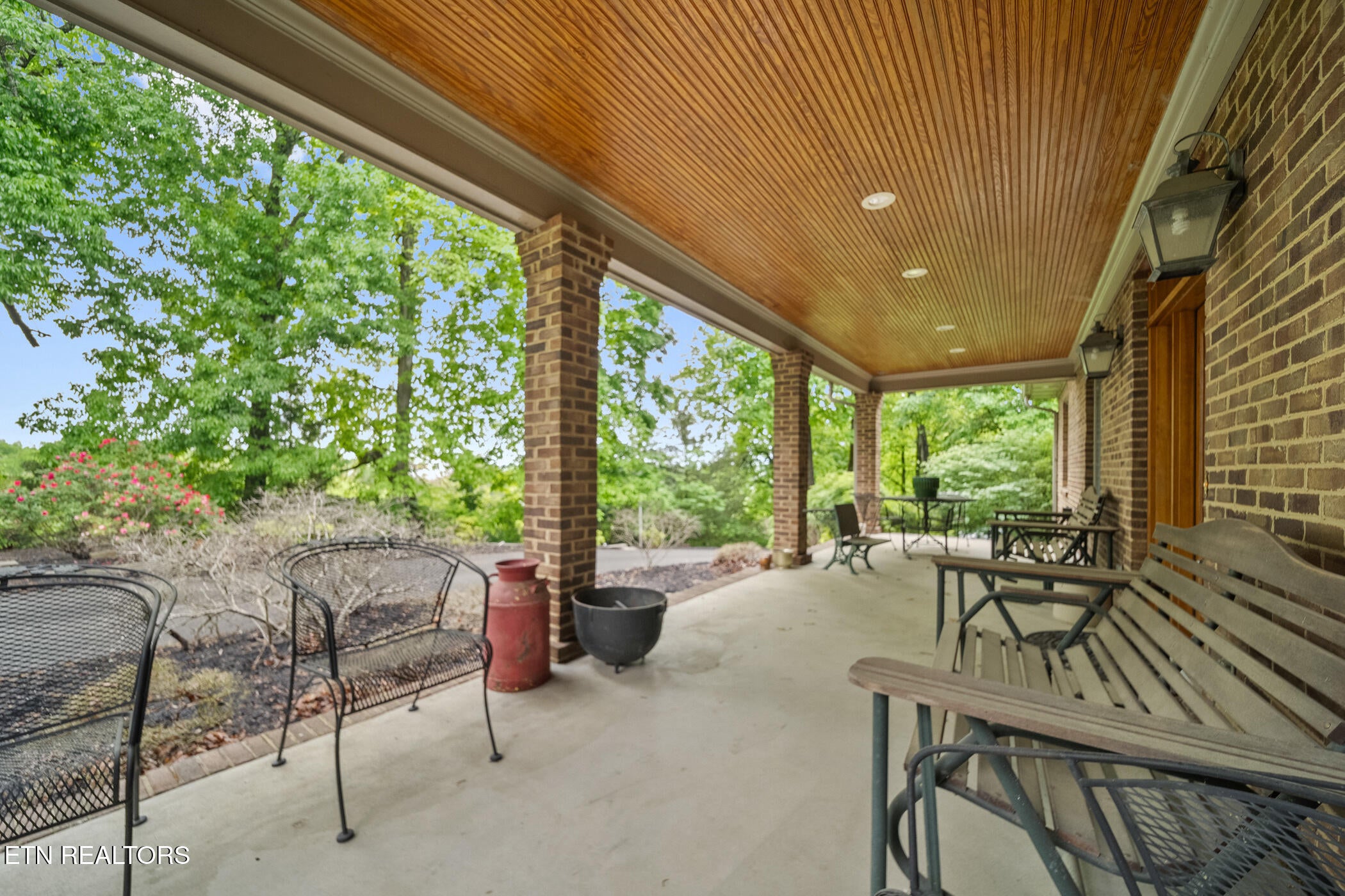 Sevierville, Tennessee, 37862, United States, 5 Bedrooms Bedrooms, ,4 BathroomsBathrooms,Residential,Forsale,1910169