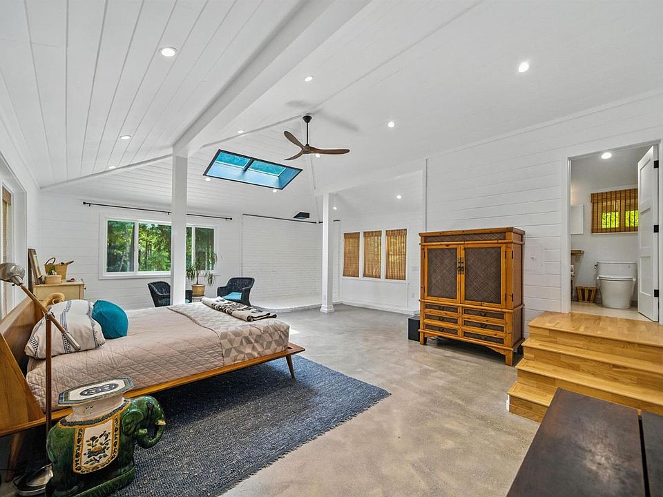 Sebastopol, California, 95472, United States, 5 Bedrooms Bedrooms, ,4 BathroomsBathrooms,Residential,Forsale,1918982