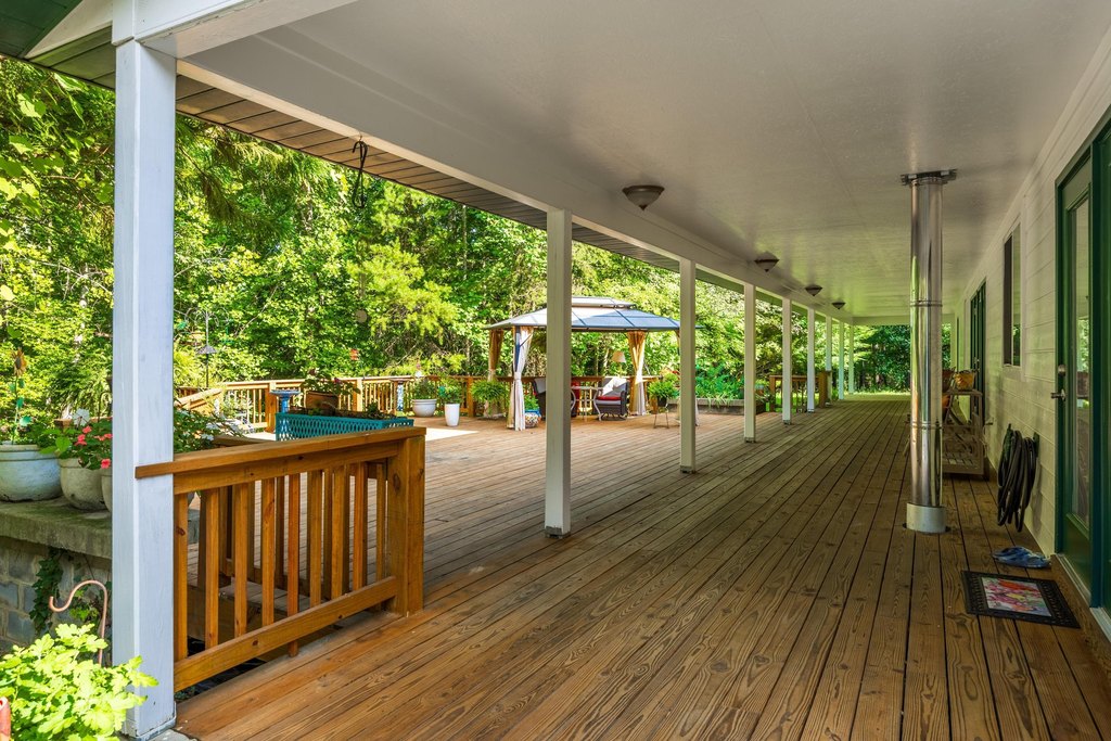 McDonald, Tennessee, 37353, United States, 4 Bedrooms Bedrooms, ,4 BathroomsBathrooms,Residential,Forsale,1922185