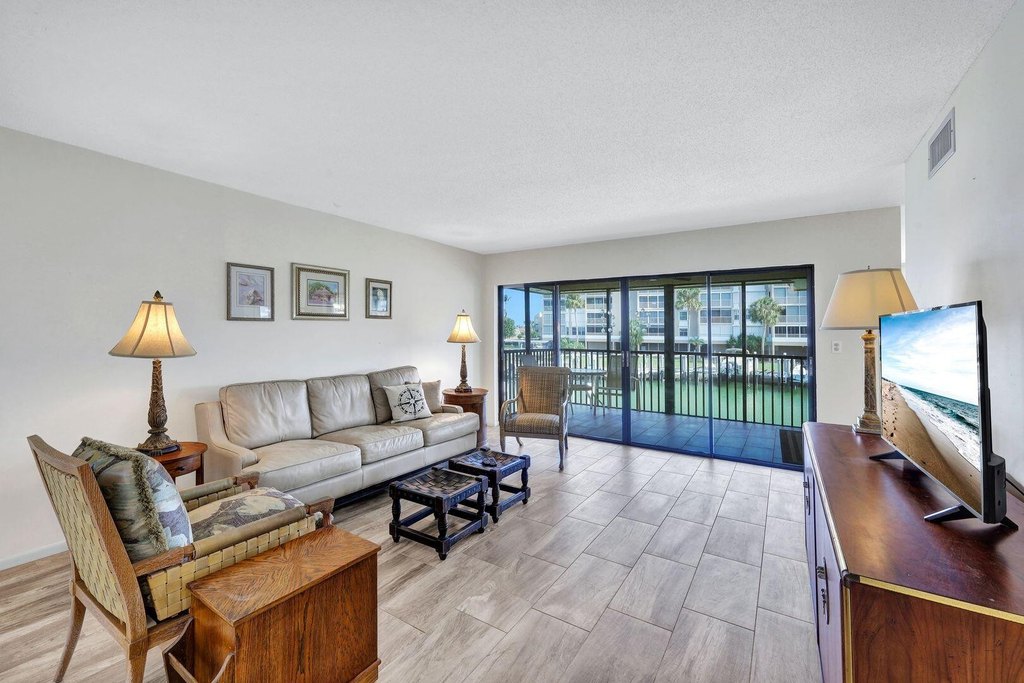 Marco Island, Florida, 34145, United States, 2 Bedrooms Bedrooms, ,2 BathroomsBathrooms,Residential,Forsale,1936194