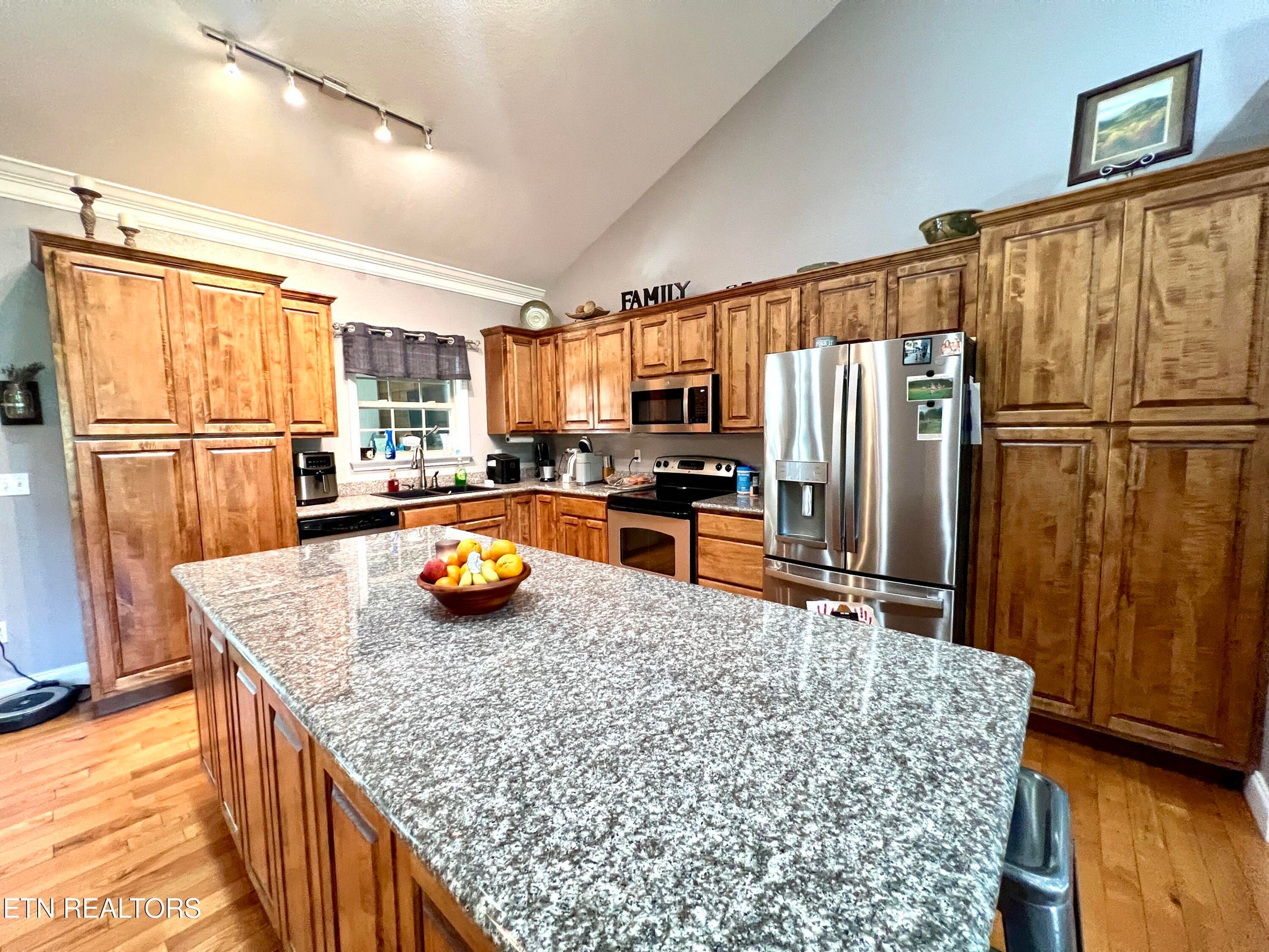 Sevierville, Tennessee, 37862, United States, 3 Bedrooms Bedrooms, ,2 BathroomsBathrooms,Residential,Forsale,1893776