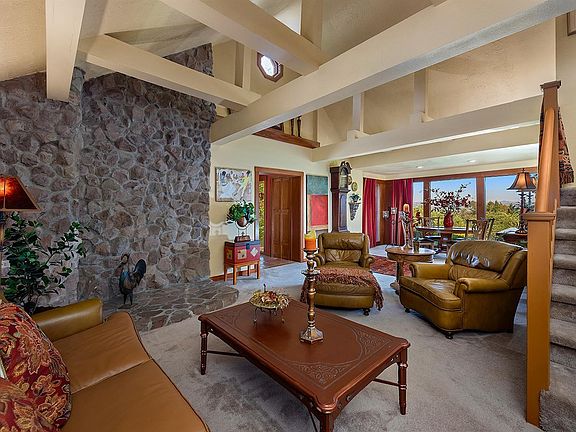 Sebastopol, California, 95472, United States, 2 Bedrooms Bedrooms, ,2 BathroomsBathrooms,Residential,Forsale,1997658