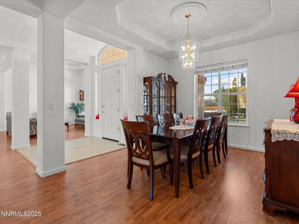Sparks, Nevada, 89436, United States, 5 Bedrooms Bedrooms, ,3 BathroomsBathrooms,Residential,Forsale,1910324