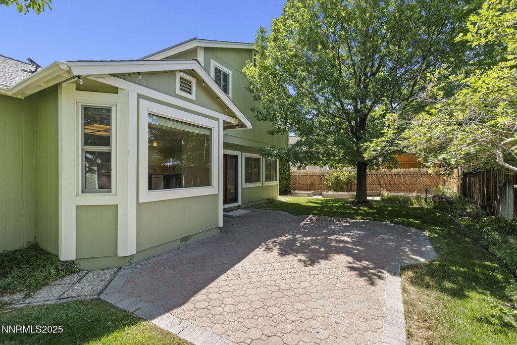 Sparks, Nevada, 89436, United States, 4 Bedrooms Bedrooms, ,3 BathroomsBathrooms,Residential,Forsale,1936737