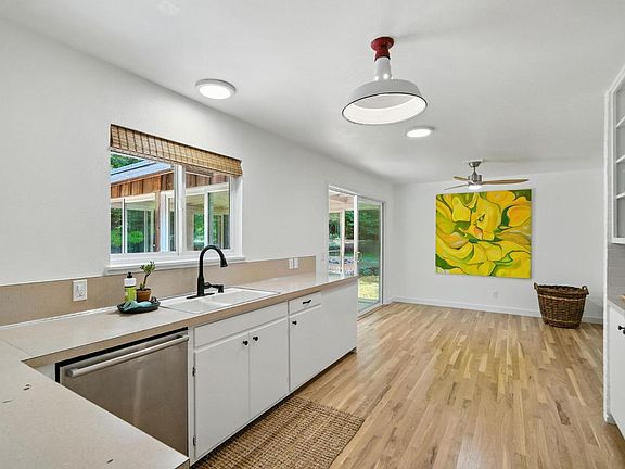 Sebastopol, California, 95472, United States, 5 Bedrooms Bedrooms, ,4 BathroomsBathrooms,Residential,Forsale,1918982
