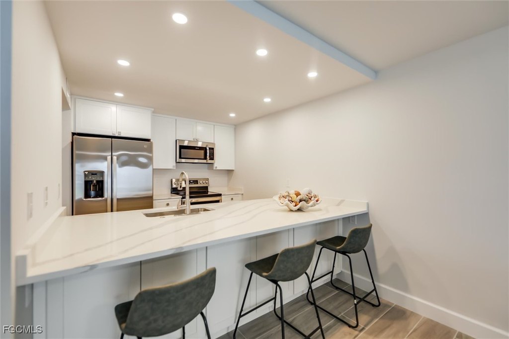 Sanibel, Florida, 33957, United States, 3 Bedrooms Bedrooms, ,2 BathroomsBathrooms,Residential,Forsale,1971954