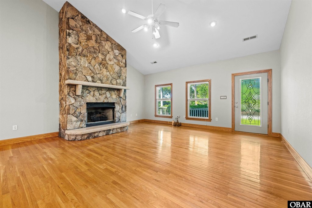 Kitty Hawk, North Carolina, 27949, United States, 4 Bedrooms Bedrooms, ,3 BathroomsBathrooms,Residential,Forsale,1914393