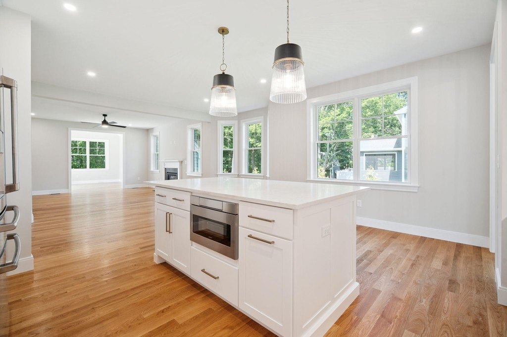 Hampton, New Hampshire, 03842, United States, 4 Bedrooms Bedrooms, ,3.5 BathroomsBathrooms,Residential,Forsale,2002372