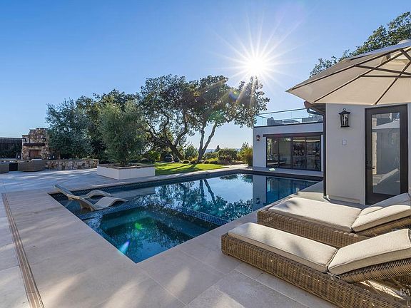 Santa Rosa, California, 95404, United States, 4 Bedrooms Bedrooms, ,6 BathroomsBathrooms,Residential,Forsale,1918981