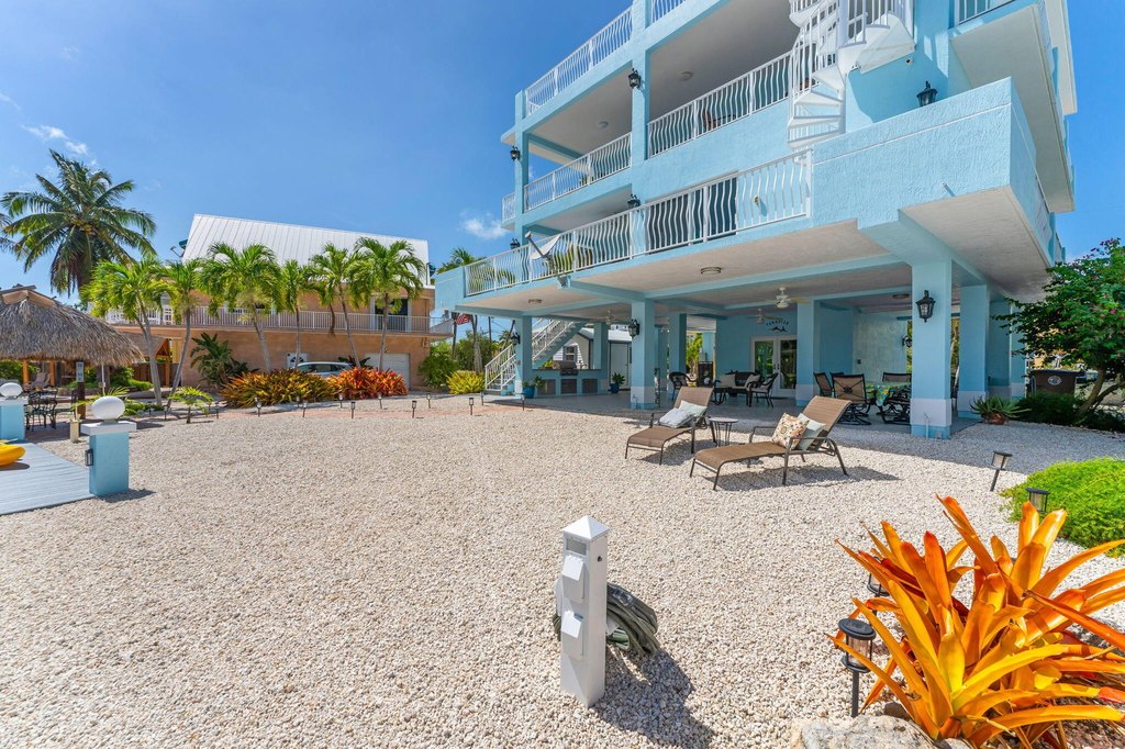 Key Largo, Florida, 33037, United States, 4 Bedrooms Bedrooms, ,3 BathroomsBathrooms,Residential,Forsale,1944412