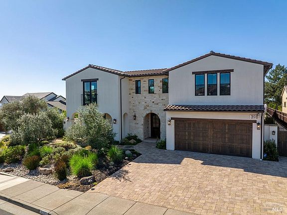 Santa Rosa, California, 95404, United States, 4 Bedrooms Bedrooms, ,6 BathroomsBathrooms,Residential,Forsale,1918981
