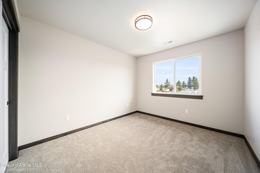 Post Falls, Idaho, 83854, United States, 4 Bedrooms Bedrooms, ,2.5 BathroomsBathrooms,Residential,Forsale,1984590