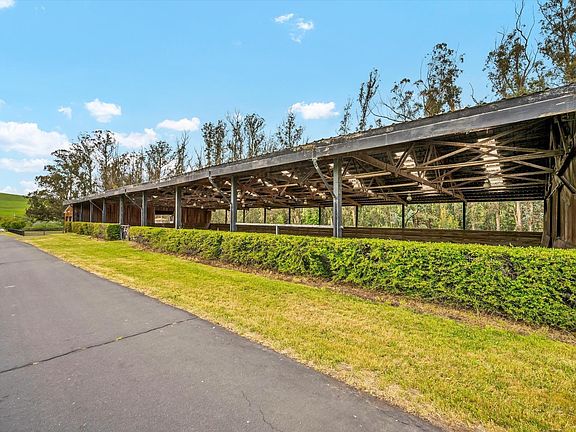 Petaluma, California, 94952, United States, 6 Bedrooms Bedrooms, ,5 BathroomsBathrooms,Residential,Forsale,1918976