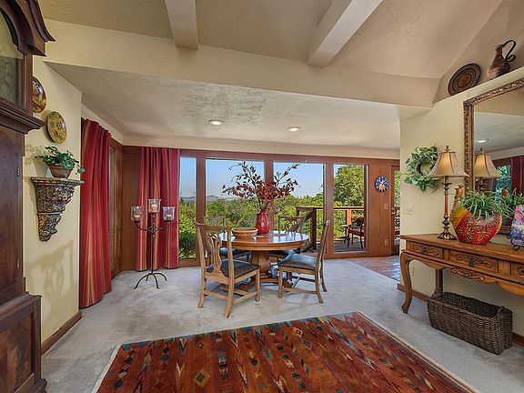 Sebastopol, California, 95472, United States, 2 Bedrooms Bedrooms, ,2 BathroomsBathrooms,Residential,Forsale,1997658