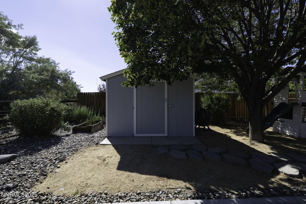 Sparks, Nevada, 89436, United States, 3 Bedrooms Bedrooms, ,2 BathroomsBathrooms,Residential,Forsale,1910316