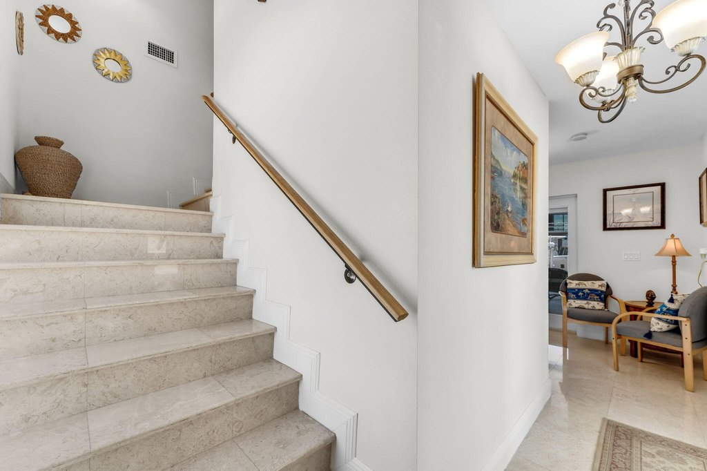Key Largo, Florida, 33037, United States, 4 Bedrooms Bedrooms, ,3 BathroomsBathrooms,Residential,Forsale,1944412
