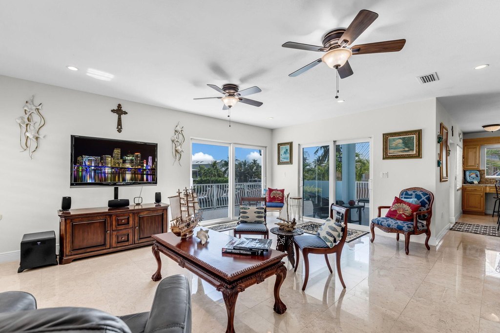 Key Largo, Florida, 33037, United States, 4 Bedrooms Bedrooms, ,3 BathroomsBathrooms,Residential,Forsale,1944412