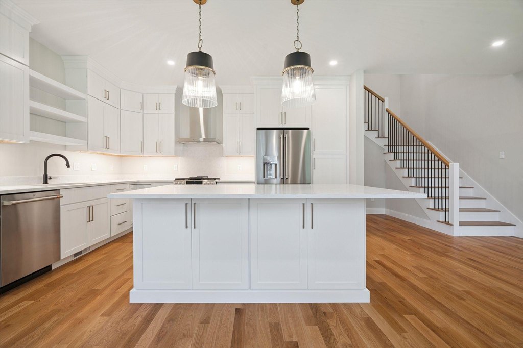 Hampton, New Hampshire, 03842, United States, 4 Bedrooms Bedrooms, ,3.5 BathroomsBathrooms,Residential,Forsale,2002372