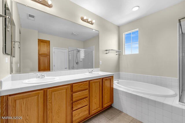 Reno, Nevada, 89512, United States, 5 Bedrooms Bedrooms, ,3 BathroomsBathrooms,Residential,Forsale,1910310
