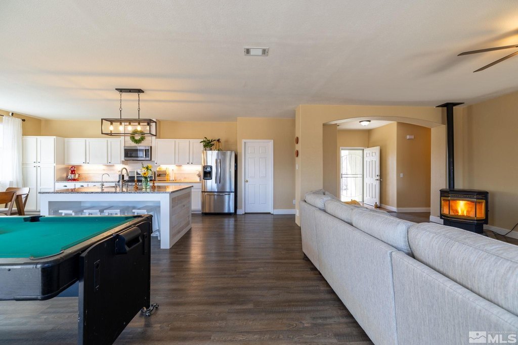 Reno, Nevada, 89508, United States, 4 Bedrooms Bedrooms, ,2 BathroomsBathrooms,Residential,Forsale,1910321