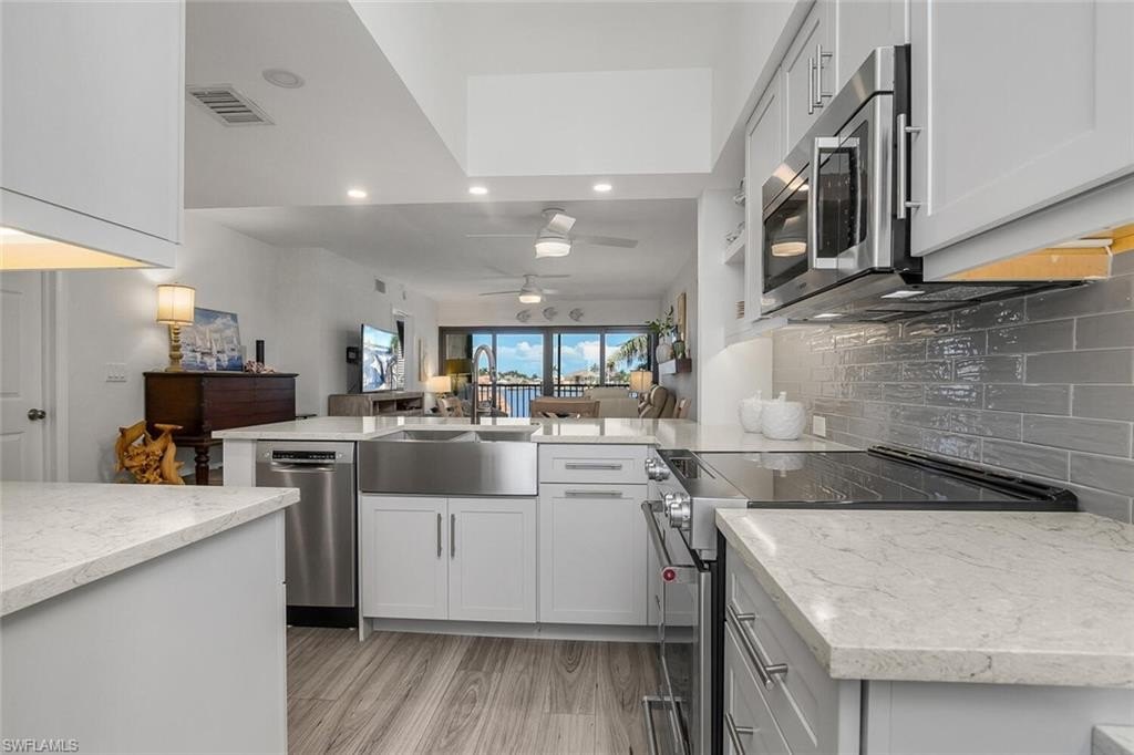 MARCO ISLAND, Florida, 34145, United States, 2 Bedrooms Bedrooms, ,2 BathroomsBathrooms,Residential,Forsale,1995041